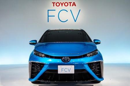 Toyota FCV, así luce un sedán de hidrógeno