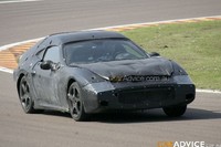 Fotos espía del nuevo Ferrari Dino en Fiorano