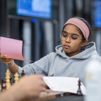 La jugadora más joven de la Olimpiada tenía 11 años. También estaba jugando en el primer tablero