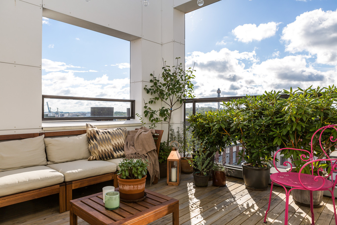 ¿Te gusta el gris? Te encantará entonces este ático de Estocolmo lleno