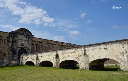 De refugio militar a museo: este es el "castillo" lleno de historia y leyendas que te espera en Veracruz
