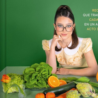 Hoy a RoRo le apetecía volver a 1962 y publicar su primer libro de recetas "tradwife"