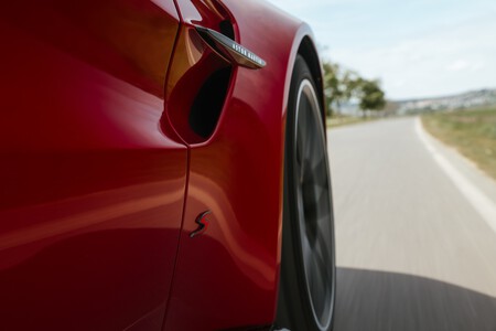 Aston Martin Vantage S prueba