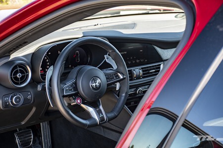 Alfa Romeo Giaulia Quadrifoglio 2025 Prueba 009