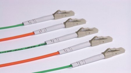 Telefonica quiere llevar la fibra óptica de plástico a las redes domésticas