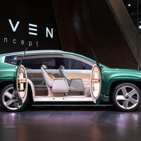 ¿Un salón o un coche? El Hyundai SEVEN Concept que anticipa el IONIQ 7 es toda una habitación futurista sobre ruedas