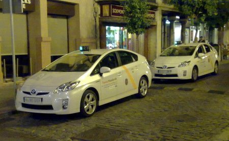 Taxis Prius (foto de Javier Costas)