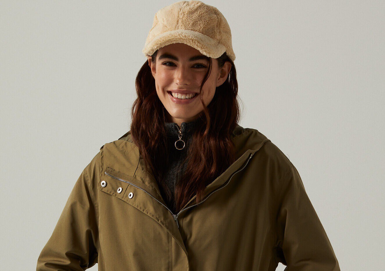 Flash Sale en Springfield, con descuentos de hasta el 50% en todos los abrigos de Springfield y High Spirits