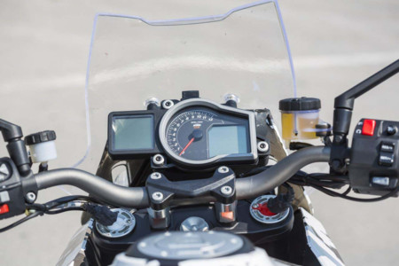 2016 Ktm 1290 Super Duke Gt Teaser 02