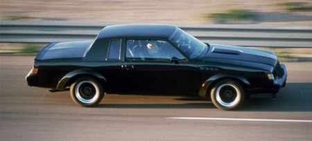 Coches prestacionales que no te esperarías. Rueda por Twitter (55)