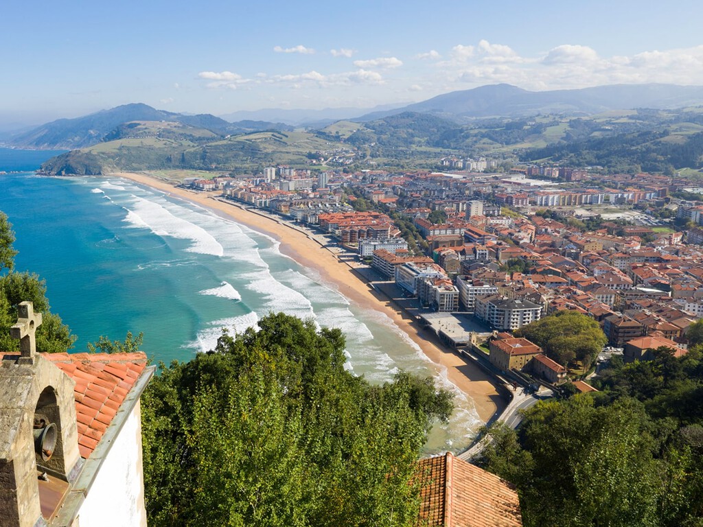 Escapadas de fin de semana: los 16 mejores destinos de España donde desconectar y comer bien  