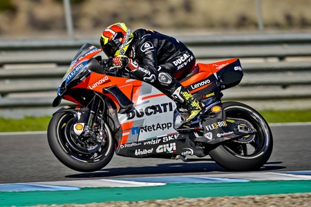 Más alerones, otra caja y un tirante misterioso. Ducati está buscando la perfección en MotoGP