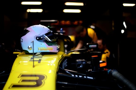 Las realidades paralelas de Renault: mientras la marca trata de sobrevivir el equipo de Fórmula 1 busca piloto