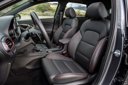 Hyundai Elantra Gt 24