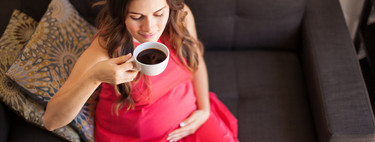 Consumir cafeína durante el embarazo aumentaría la probabilidad de que los niños tengan sobrepeso