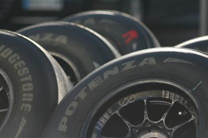 La FIA se olvidó de los neumáticos en los cambios para 2009