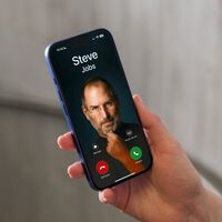 Tim Cook trabajaba tanto que hasta Steve Jobs se preocupó... y llamó a su madre sin conocerla de nada 