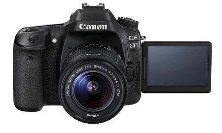 Canon EOS 80D con objetivo 18-55 IS STM por 1.007,89 euros en eBay
