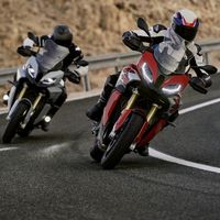 La nueva y polivalente BMW S 1000 XR ya tiene precio: desde 18.800 euros y con tres años de garantía