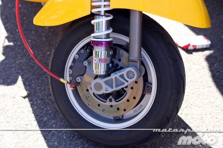 Rueda delantera Vespa Mooneyes