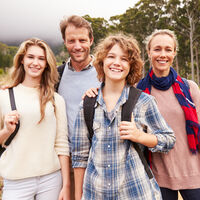 ¿Por qué quiero conocer a los padres de los amigos de mi hijo adolescente?