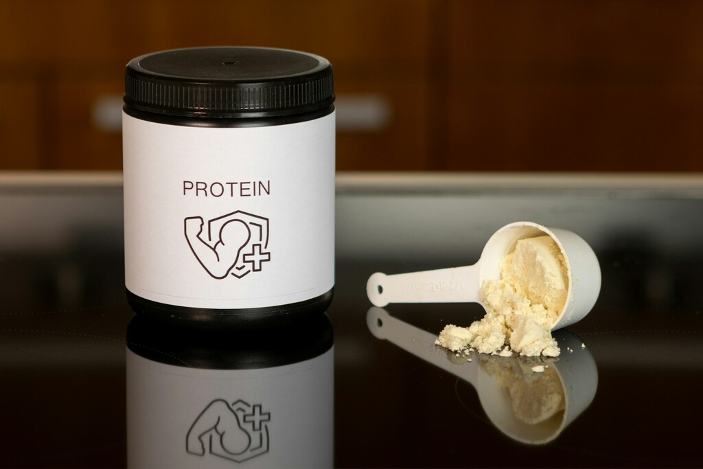 Nos han dicho que comer mucha proteína acorta la vida. La ciencia tiene un mensaje muy diferente para tus músculos