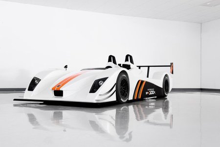 Caterham-Lola SP/300.R, el nuevo juguete de Caterham