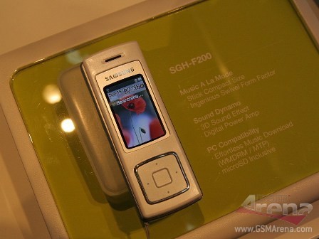 Samsung F200, sucesor del X830