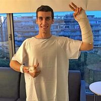 Hasta ocho semanas y tres GGPP de baja para Álex Rins tras pasar por el quirófano 