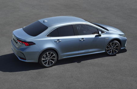 Toyota Corolla sedán