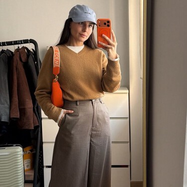 Ayer me probé los nuevos pantalones de pana de Zara y son tan favorecedores, elegantes y cómodos que los llevaría hasta primavera 