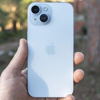 Puedes comprar un iPhone 15 por más de 700 euros o hacerte con este reacondicionado casi nuevo por casi 200 euros menos 