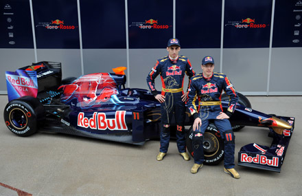El nuevo Toro Rosso STR4 ya rueda en Montmeló