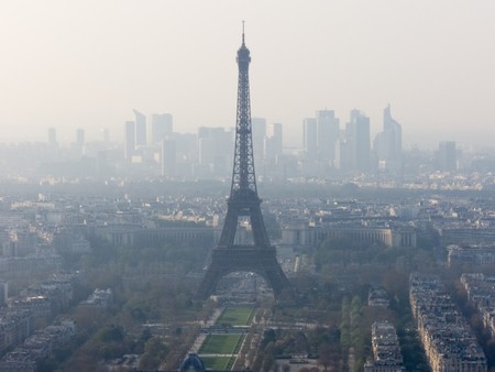 París combate ahora la contaminación restringiendo los vehículos diésel más viejos