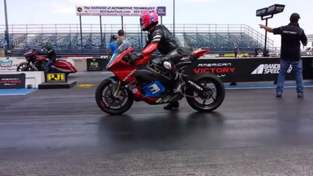 Victory eléctrica drag racing