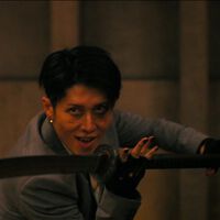 Dos icónicas estrellas de DC y Marvel hacen equipo en Amazon Prime Video. Es la película número 1 que arrasa en 50 países 