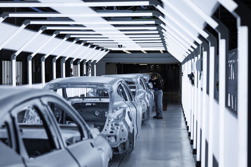 La mítica planta de Renault en Valladolid se "reinventa" con un viejo conocido: el motor de combustión