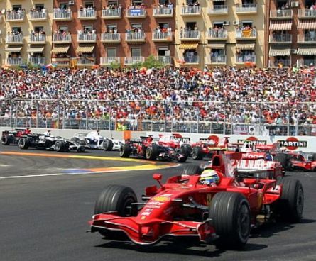 Felipe Massa, primer vencedor en el Valencia Street Circuit