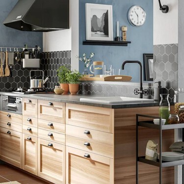Ikea lanza un estante especiero barato y estiloso, ideal para tener en orden la encimera por menos de 3 euros