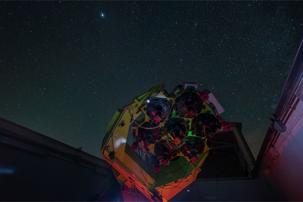Unos científicos desarrollan un dispositivo capaz de unir la luz de varios telescopios y lo probarán en Calar Alto, Almería