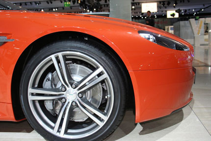 Aston Martin V8 Vantage N400