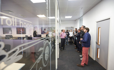 Descubriendo Brackley, la sede de Mercedes AMG F1: Race Support
