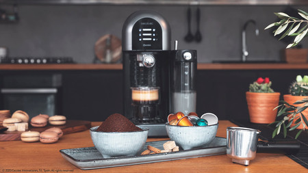 Esta cafetera semiautomática Cecotec funciona tanto con cápsulas como con café molido y tiene 30 euros de descuento hoy en eBay
