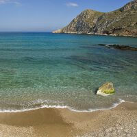 Parece Grecia pero es Murcia: el pueblo costero con castillos, 360 días de sol al año y yacimientos romanos submarinos