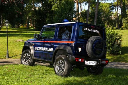 Suzuki Jimny, el nuevo coche patrulla de los Carabinieri