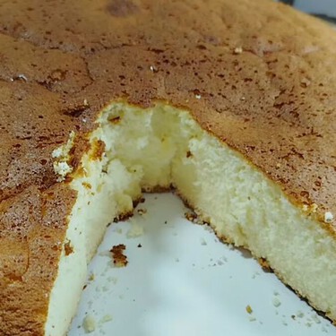Pastel de ‘algodón’ con solo 3 ingredientes: esponjoso, sin harina y fácil de comer