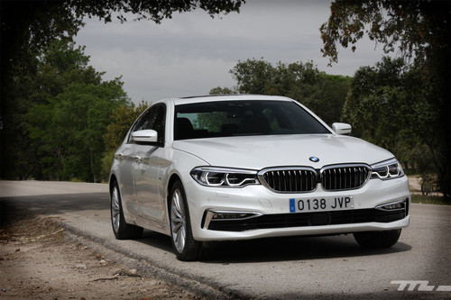 Probamos el BMW 530d xDrive, un diésel casi autónomo que te gustará seguir conduciendo