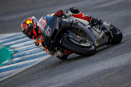 Así es la nueva Honda de Marc Márquez en MotoGP: estrena chasis, basculante y escape para una moto más suave