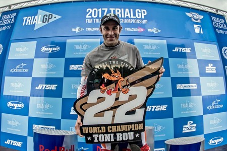 Con sólo 30 años Toni Bou ya es una leyenda, y Repsol le rinde tributo con este bonito vídeo
