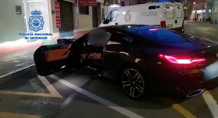 BMW Serie 8 Coupé red de tráfico de coches en España